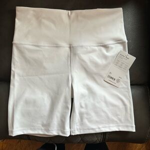 Athleta Women's  elation 7” White Bike Shorts